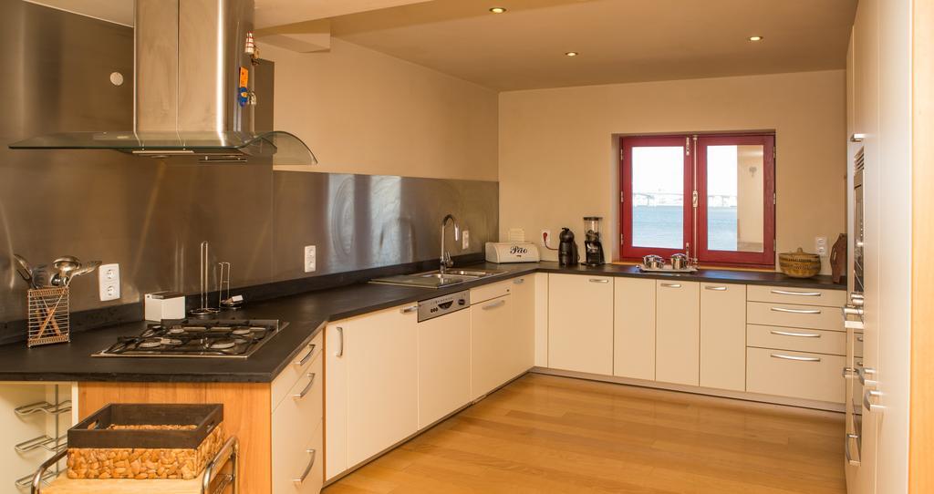 Вилла Casa Palheiro Amarelo Da Biarritz Кошта-Нова Экстерьер фото